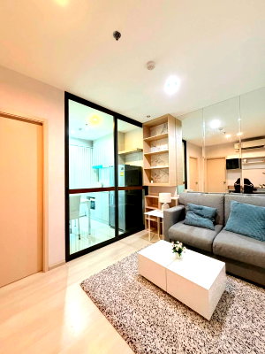 Condos for rent : MRT Bang Yi Khan 26 m. Condo Life Pinklao ( Rental ) Price  13,000 Baht