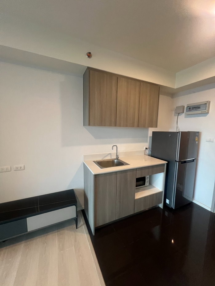 picture Condo for rent A space Mega, next to Ikea ready move in - 13/14