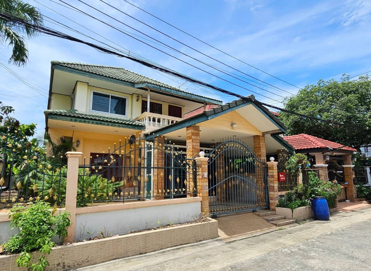 รูป ขายด่วน ❗️❗️บ้านเดี่ยว 51 ตร.วา พนาสนธิ์ การ์เด้นโฮม 3 ร่มเกล้า 15 - รูปที่ 2/10