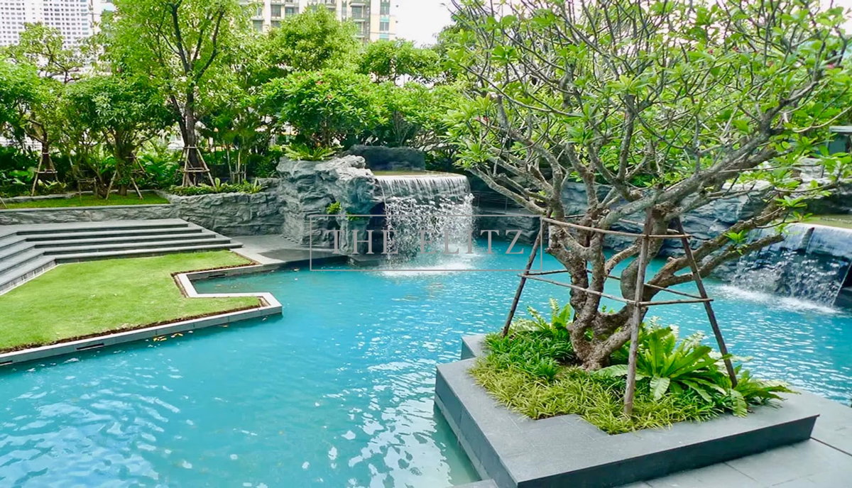 รูป ✨ Stunning Executive Panorama - Lavish High-Floor Layout in a Top-Tier Asoke High-Rise ✨ - รูปที่ 3/16