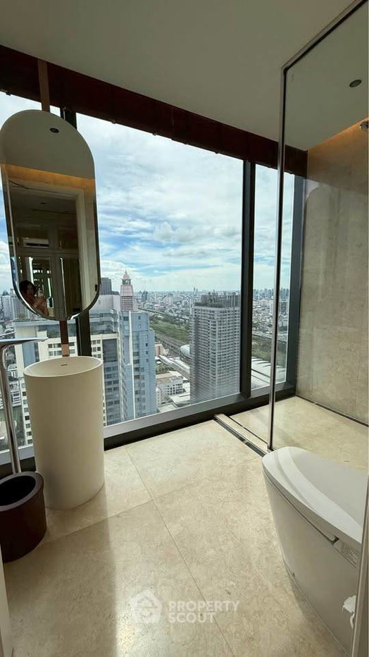 picture 3-BR 285 Sqm, 30th-Floor Condo At The Esse Near MRT Phetchaburi (100m) (ID 3113986) - 10/13