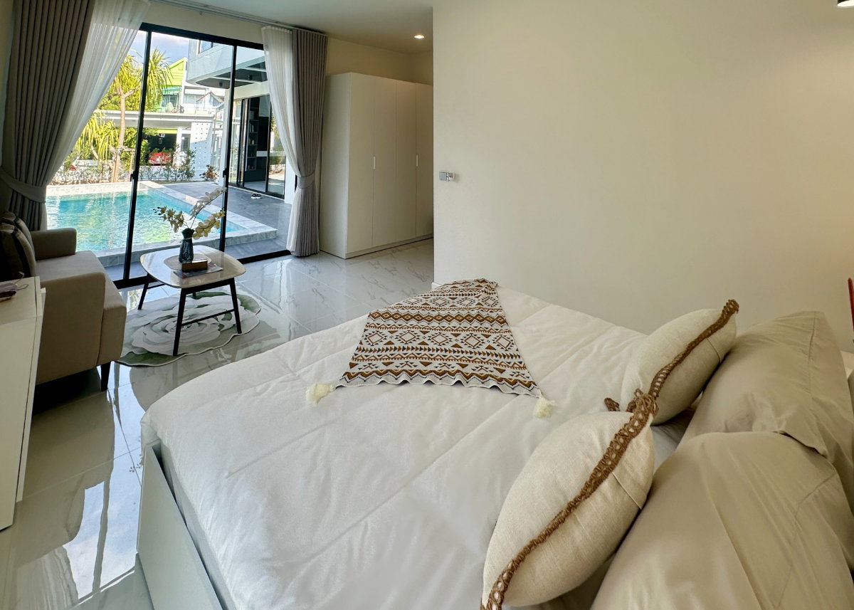 รูป 🏊♂️✨ ให้เช่า Luxury Pool Villa ในโครงการ พร้อมสระว่ายน้ำส่วนตัว ใกล้โรงเรียนนานาชาติ เพียง 150,000 บาท/เดือน ✨🏡 #A8-V0057 - รูปที่ 11/26