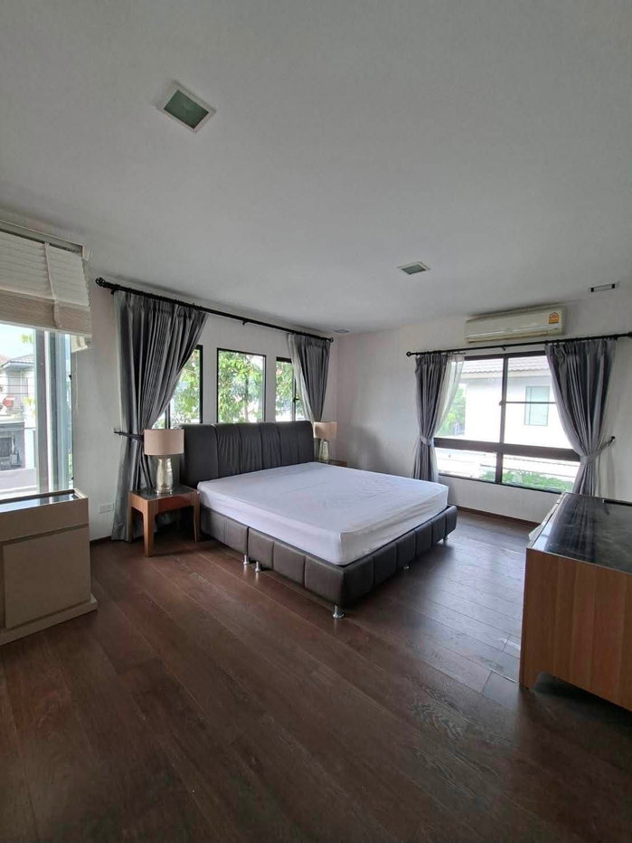 รูป 🏡✨ ให้เช่าบ้านเดี่ยว พร้อมเข้าอยู่ | ติด Mega Bangna กม.7 | บ้านปรับปรุงใหม่ สนามหญ้ากว้าง 🌿 - รูปที่ 3/5