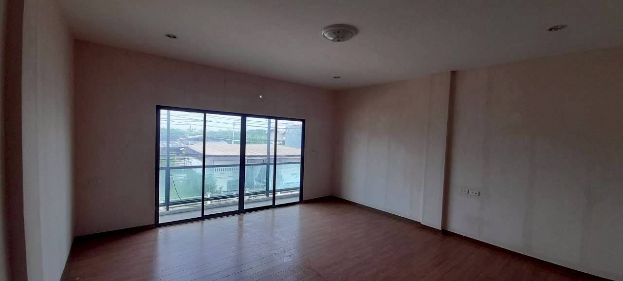 picture TOWN HOUSE 20.1 Sq.w. Ban Phaeo Samut Sakhon for 1.9M - 9/14