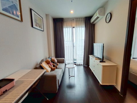 🌆 For Rent: C Ekkamai | Stylish Room • Fully Furnished | Ready to Move In @90condo 🌃