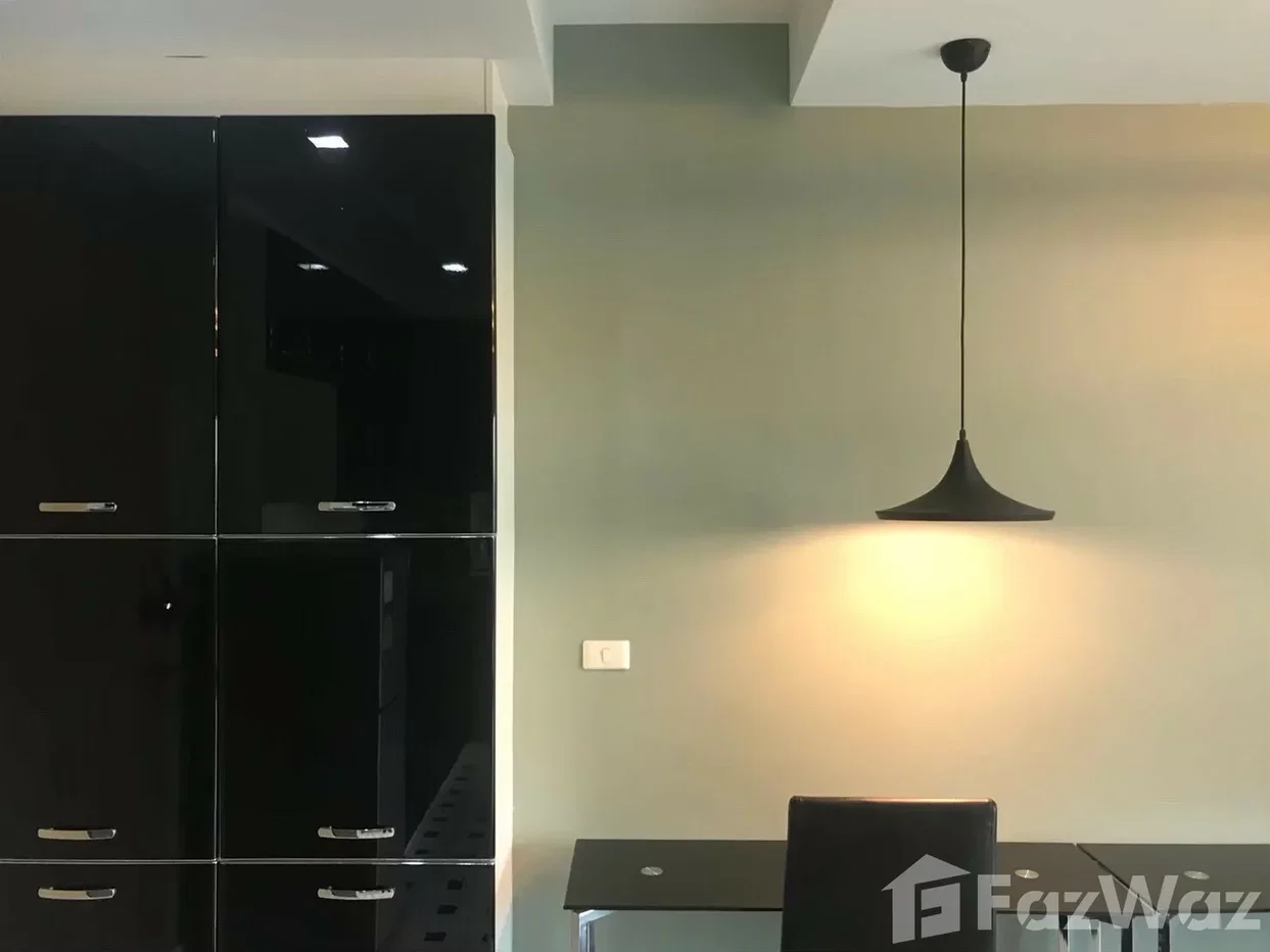 picture Rare unit! 1 Bedroom with big balconly 1038950 - 8/9