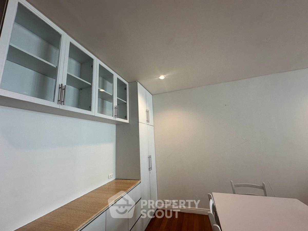 รูป คอนโด 3 ห้องนอน 150 ตร.ม. ชั้น 15 ที่ The Royal Saladaeng ใกล้ MRT สีลม 200 ม. (ID 387358) - รูปที่ 2/14