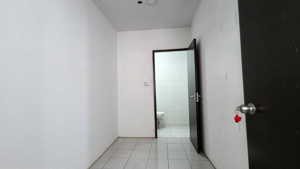 picture Sathorn Garden, 200sqm, 3 Bed 3 Bath, Near One Bangkok, BTS Saladaeng - 18/19