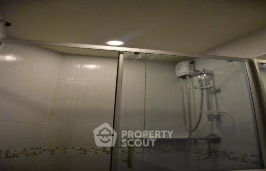 รูป คอนโด 1 ห้องนอน ให้เช่า ลุมพินี เพลส พระราม 4-รัชดาภิเษก ใกล้ MRT ศูนย์สิริกิติ์ 60 ม. (ID 992638) - รูปที่ 3/5