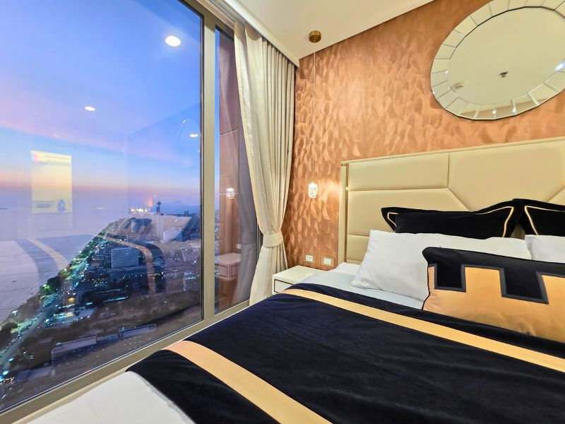 picture For Rent : Beachfront Condo 1Bed + Jacuzzi - 10/31
