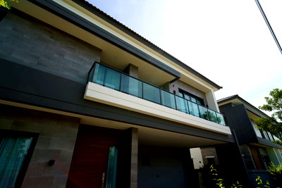 เช่าบ้านเดี่ยว บางพลี สมุทรปราการ : The City Bangna Luxury Pool Villa บ้านเดี่ยวหรู 2 ชั้น ที่ได้รับการออกแบบและตกแต่งใหม่ทั้งหลังในสไตล์ Customized Luxury Interior 