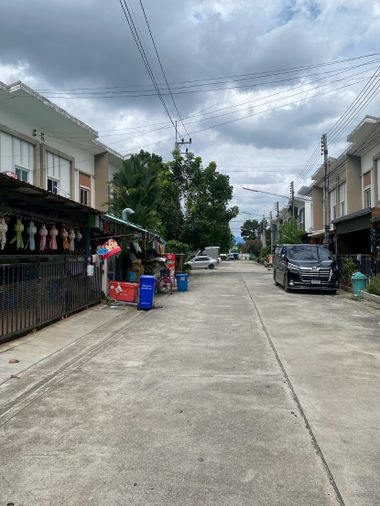 ขายบ้านเดี่ยว 4 ห้องนอน 24.2 ตร.ว. ไลโอ เพชรเกษม 81