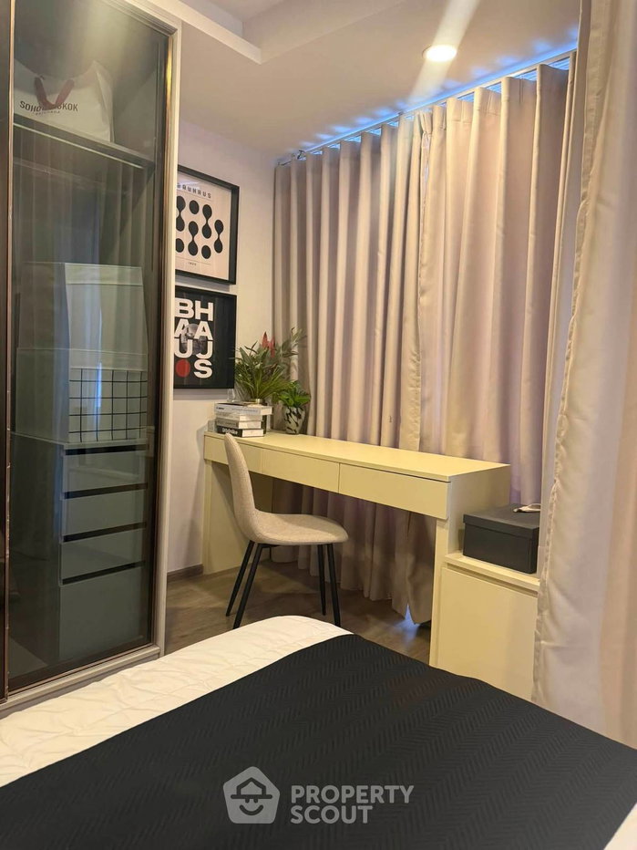 picture 1-BR Condo In SOHO Bangkok Ratchada, 200m To MRT Huai Khwang (ID 3111074) - 5/13