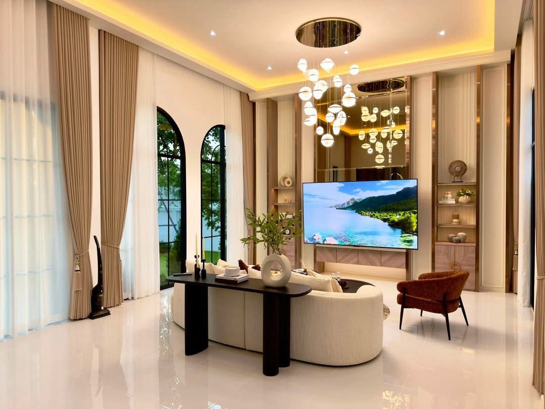 รูป ขายบ้านเดี่ยวชั้นเดียว Luxuryพูลวิลล่าสร้างใหม่ สไตล์ Modern Classic 401 ตร.ว. พัทยา ใกล้อ่างเก็บน้ำมาบประชัน สร้างใหม่ พร้อมเข้าอยู่ - รูปที่ 4/12