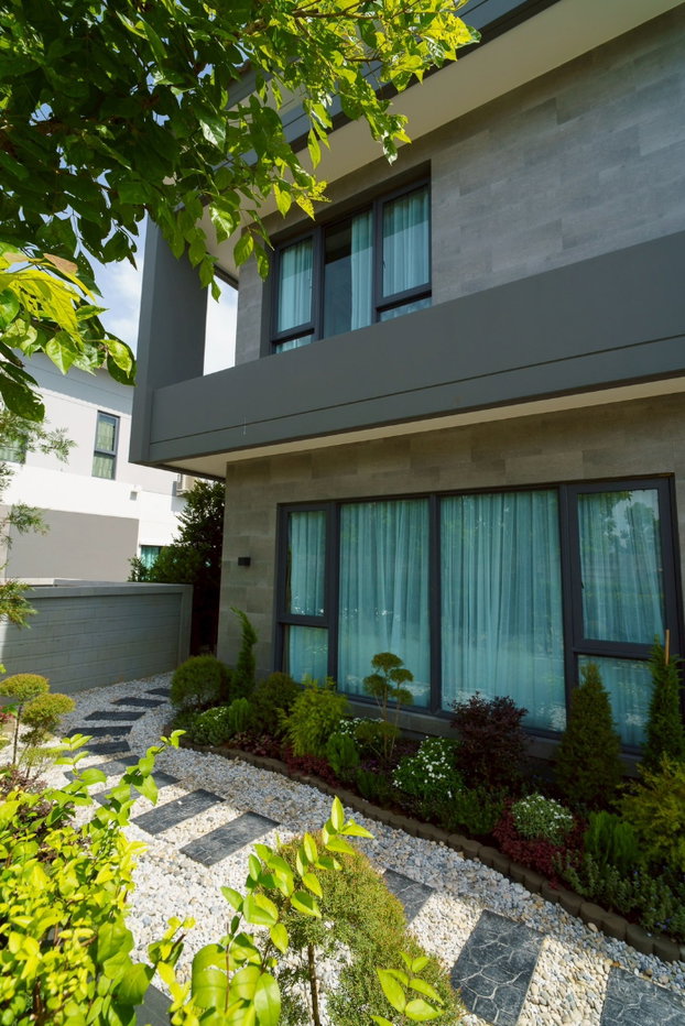 รูป The City Bangna Luxury Pool Villa บ้านเดี่ยวหรู 2 ชั้น ที่ได้รับการออกแบบและตกแต่งใหม่ทั้งหลังในสไตล์ Customized Luxury Interior  - รูปที่ 2/40