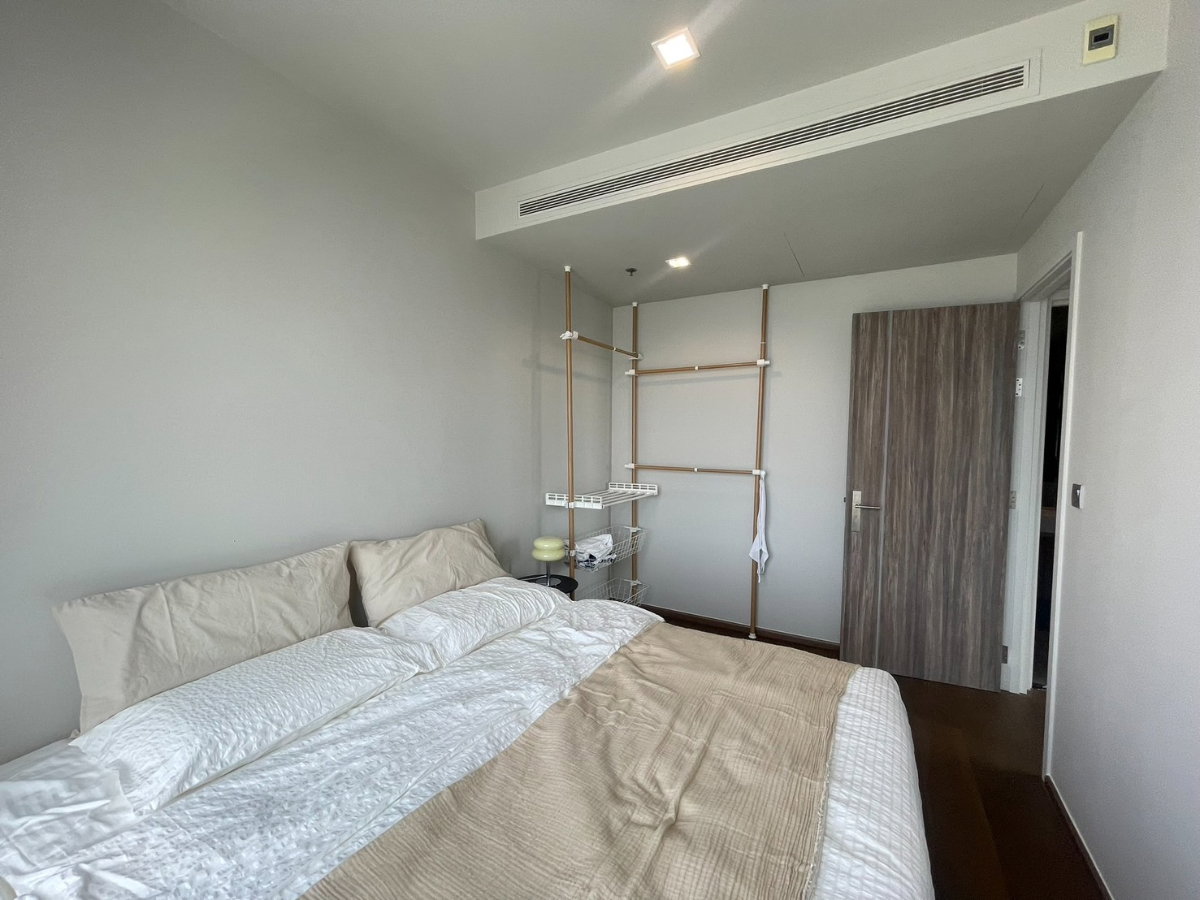 รูป IDEO Q Sukhumvit 36 ปล่อยเช่า ห้องมุม กระจกโค้งมองเห็นวิวได้ 180 องศา เฟอร์นิเจอร์ครบ พร้อมเข้าอยู่!! - รูปที่ 13/31