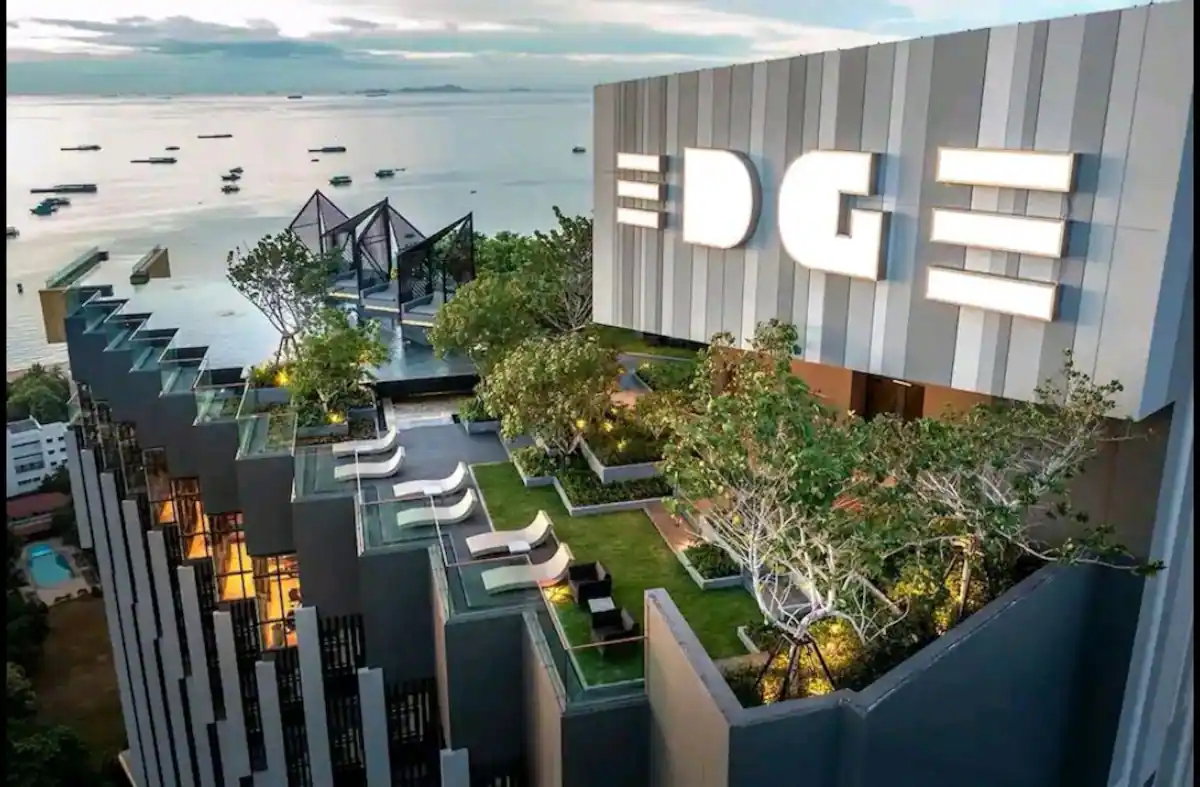 picture FOR RENT: Luxury 1-BR Condo at The Edge Central Pattaya (23rd Floor) - 24/61
