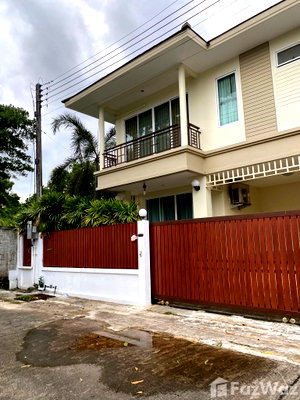Houses for rent Muang Phuket Phuket : 3 Bedroom House for rent at Eakandaburi Village 5570323