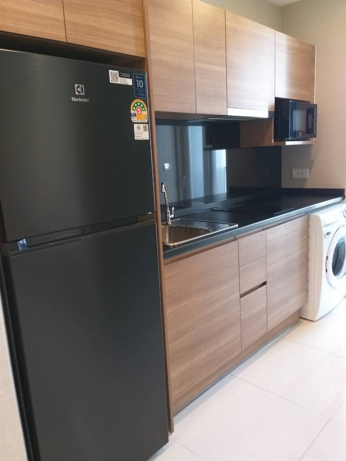 รูป ***ให้เช่าเดอะเมโทรโพลิส สำโรง คอนโดมิเนียม 1 ห้องนอน 1 ห้องน้ำ ขนาด 35 ตร.ม. ชั้น 7 ตึก C เฟอร์ครบ พร้อมเข้าอยู่ ปล่อยเช่า 11,500 บาท/เดือน - รูปที่ 5/8