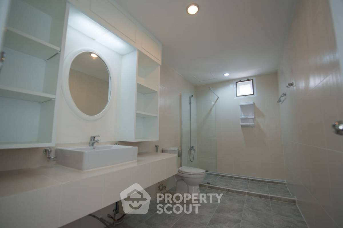รูป คอนโด 3 ห้องนอน 350 ตร.ม. Pet-Friendly โอเรียนทัล ทาวเวอร์ ใกล้ BTS เอกมัย (ID 3112023) - รูปที่ 11/21