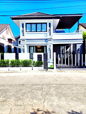 Houses for sale Bang Lamung Chonburi : Luxury detached house for sale in Central Park 2 Pattaya, move in Ready