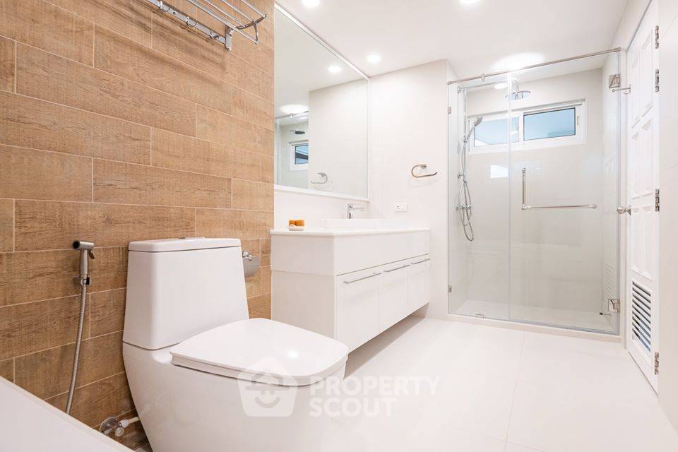 รูป คอนโด 3 ห้องนอน ชั้น 23 พื้นที่ 223 ตร.ม. ที่ Fifty Fifth Tower Thong Lo ใกล้ BTS ทองหล่อ 200 ม. (ID 514580) - รูปที่ 17/19
