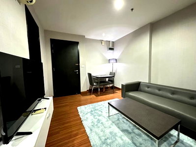 Condos for sale : Selling Diamond Ratchada Condo, 35 sq m, price 2,790,000 baht. Beautiful room.