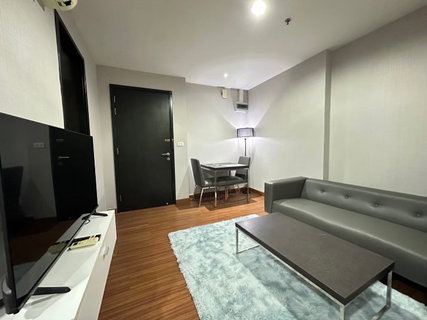Selling Diamond Ratchada Condo, 35 sq m, price 2,790,000 baht. Beautiful room.