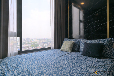 Centric Ratchayothin near BTS Ratchayothin Big discount, full deal