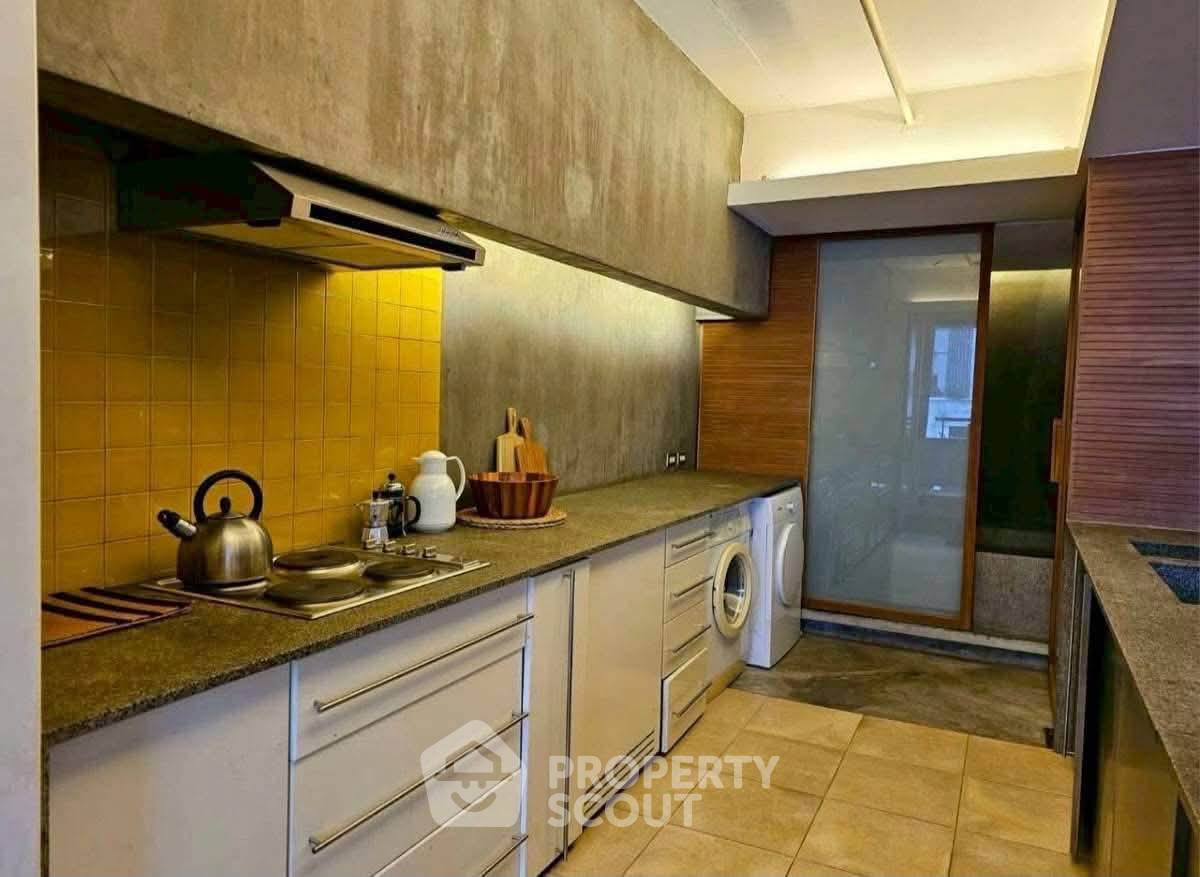 รูป คอนโด 1 ห้องนอน 73 ตร.ม. ที่ Regent Royal Place 1 ใกล้ BTS ราชดำริ 200 ม. (ID 3111946) - รูปที่ 23/27