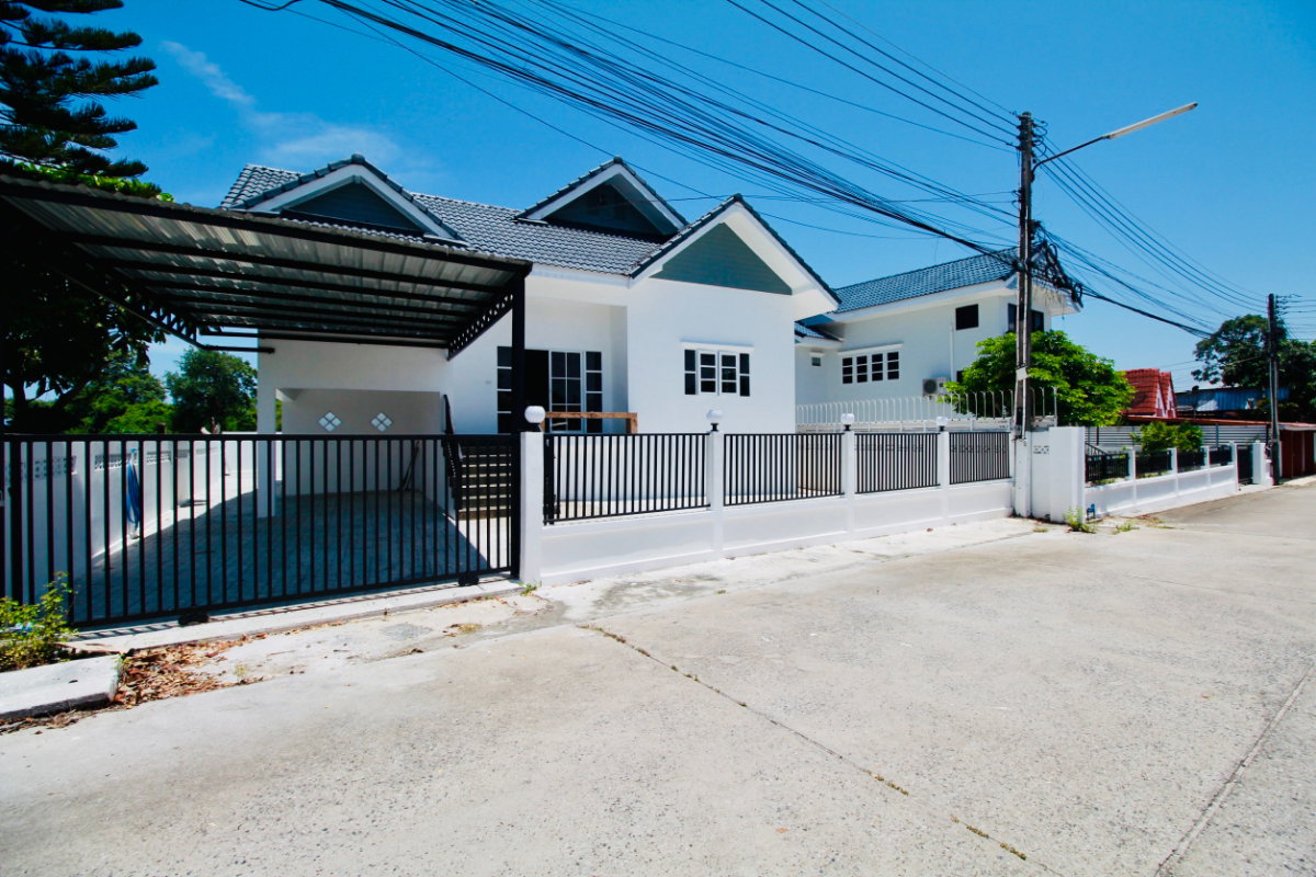 รูป ขายบ้านเดี่ยวชั้นเดียว รีโนเวทใหม่ 83 ตร.ว. หมู่บ้านแพรวดาว 4 เนินพระ ใกล้ บขส.ใหม่.ระยอง 1 กม. - รูปที่ 3/25