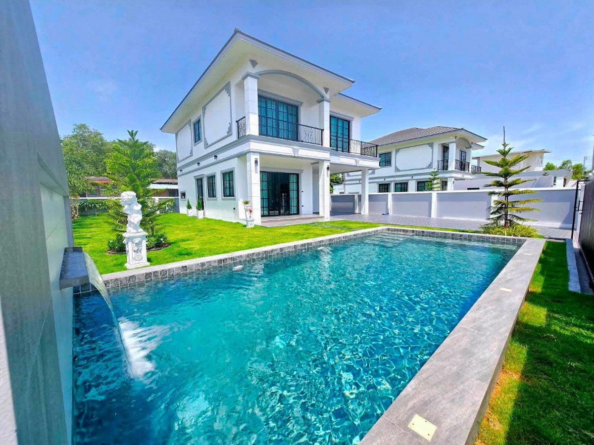 รูป ขายบ้านเดี่ยวพูลวิลล่าสร้างใหม่ 2 ชั้น BRAND NEW LUXURY POOL VILLA พัทยา-ห้วยใหญ่ พร้อมสระว่ายน้ำส่วนตัวและเฟอร์นิเจอร์บิวท์อิน - รูปที่ 1/12