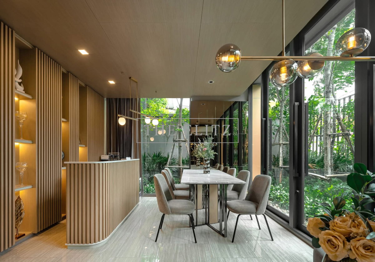 picture ✨ Prestige Medical Hub Oasis - Sophisticated 2-Bedroom Layout Steps from Thonglor ✨ - 18/20