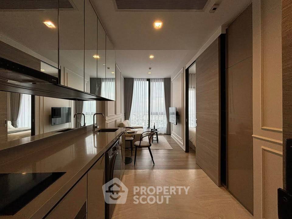 picture 1-BR Condo At The Crest Park Residences, 35th Floor, 60m To MRT Phahon Yothin (ID 3112852) - 2/9