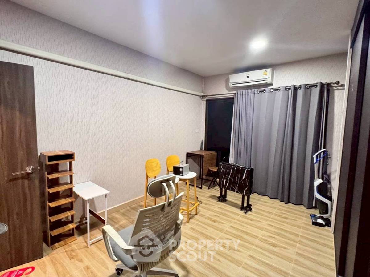 รูป คอนโด 2-ห้องนอน ที่ คันทรี คอมเพล็กซ์ บางนา คอนโดมิเนียม ใกล้ BTS บางนา (ID 3112027) - รูปที่ 8/11