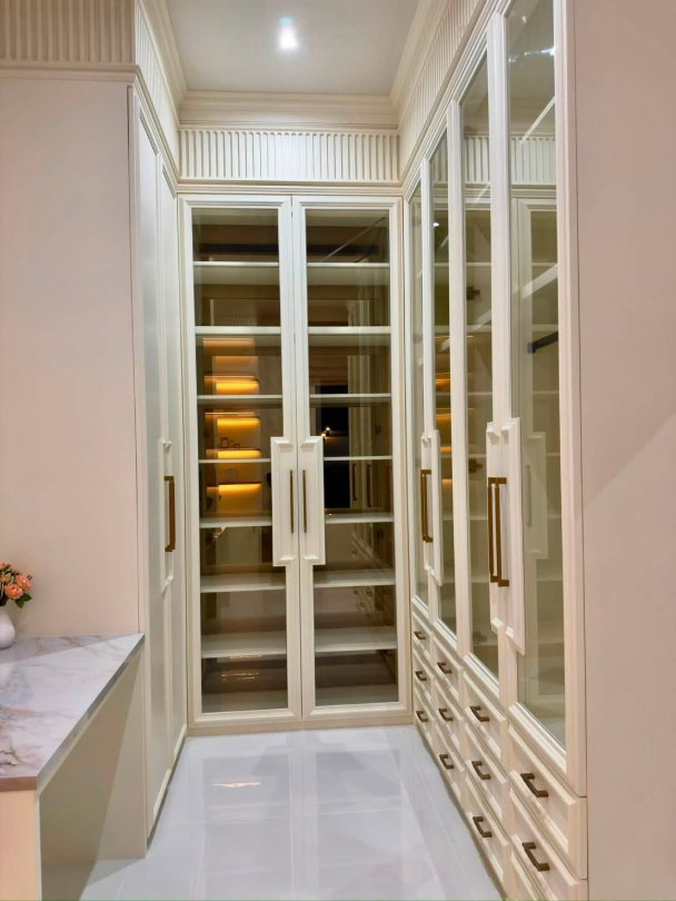 รูป ขายบ้านเดี่ยวชั้นเดียว Luxuryพูลวิลล่าสร้างใหม่ สไตล์ Modern Classic 401 ตร.ว. พัทยา ใกล้อ่างเก็บน้ำมาบประชัน สร้างใหม่ พร้อมเข้าอยู่ - รูปที่ 8/12