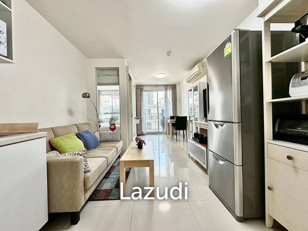 picture 45 sqm 1 Bedroom Condo on High Floor at The Clover Thonglor, Khlong Tan Nuea - 1/42