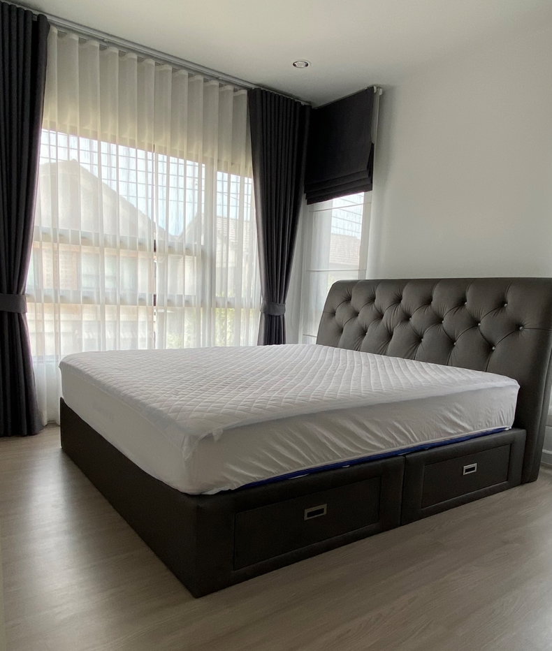 picture House for rent near expressway and red-line sky trains, ready to move in - 10/17