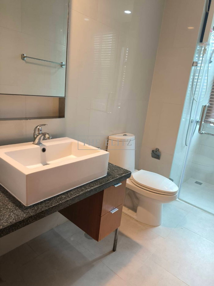 picture ✨ Seamless Transit Convenience - Stylish High-Floor Suite Perfect for Daily Commuters ✨ - 9/16