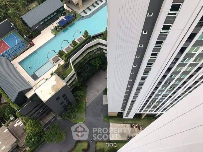 picture 1-BR Condo 29 Sqm, 21st-Floor At Chapter One Eco, MRT Huai Khwang (ID 1727396) - 3/16