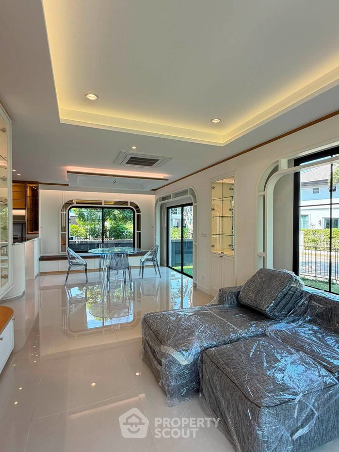 picture 3-BR House For Rent, Setthasiri Pattanakarn, Prawet (ID 3113200) - 9/13