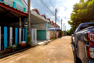 ทาวน์โฮม รังสิต : ขายทาวน์เฮ้าส์ ซอยอุดมพงษ์ เลียบคลอง3(คลองหลวง-ธัญบุรี) ปทุมธานี
