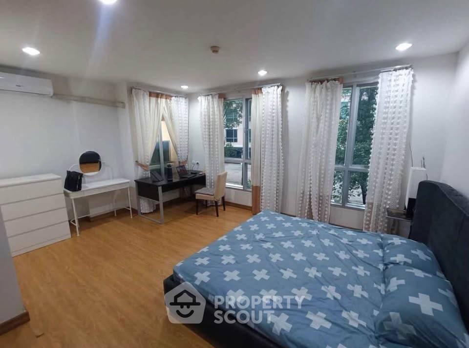 picture 2-BR Condo At The Address Sukhumvit 42, 200m To BTS Ekkamai (ID 3112363) - 2/15