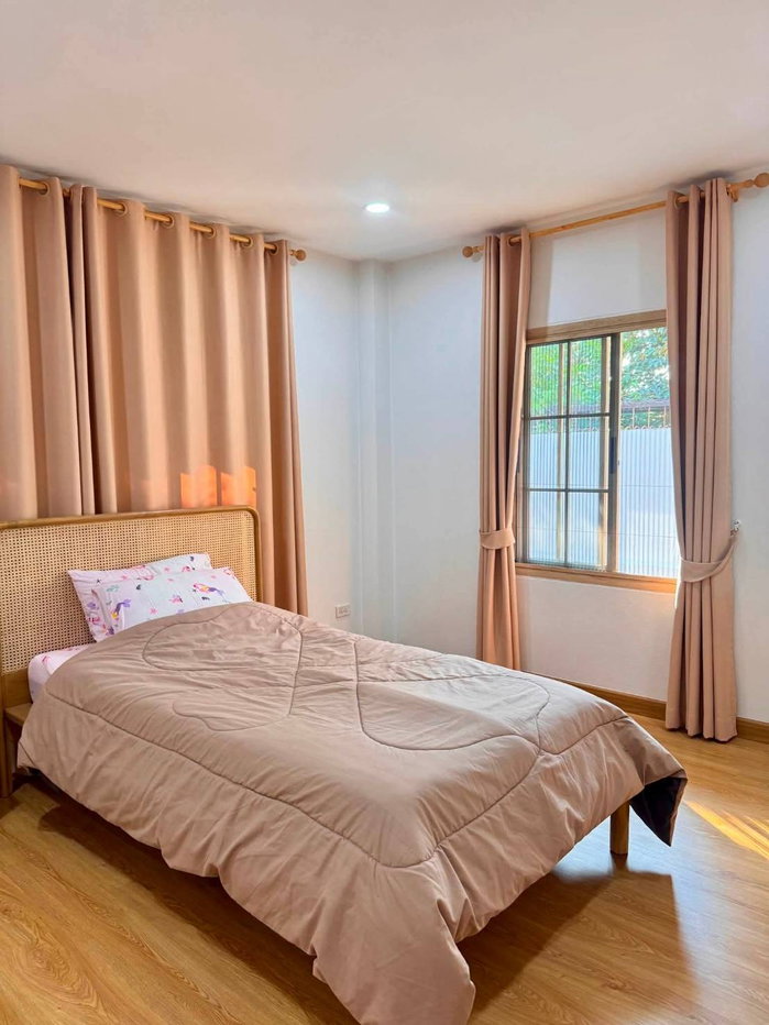 รูป บ้านเช่าสไตล์มูจิ ใกล้โรงเรียนวารี เชียงใหม่ พร้อมเฟอร์นิเจอร์และเครื่องใช้ไฟฟ้าครบ (R1359) T.0946511456 - รูปที่ 14/16