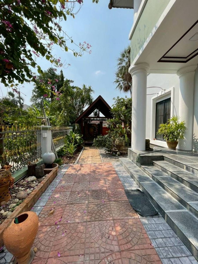 รูป ขายบ้านเดี่ยวหรู วินด์มิลล์ บางนา (Windmill Bangna) 109 ตร.ว. 4 ห้องนอน บ้านในสนามกอล์ฟ ทำเลดี ใกล้เมกาบางนา - รูปที่ 9/12
