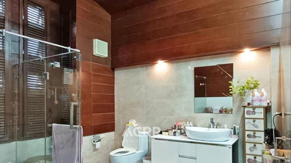 รูป Duplex Penthouse ส่วนตัวทั้งชั้น ในสุขุมวิท 24 ใกล้ BTS พร้อมพงษ์ 300 เมตร Rare Item (00158992) - รูปที่ 15/20
