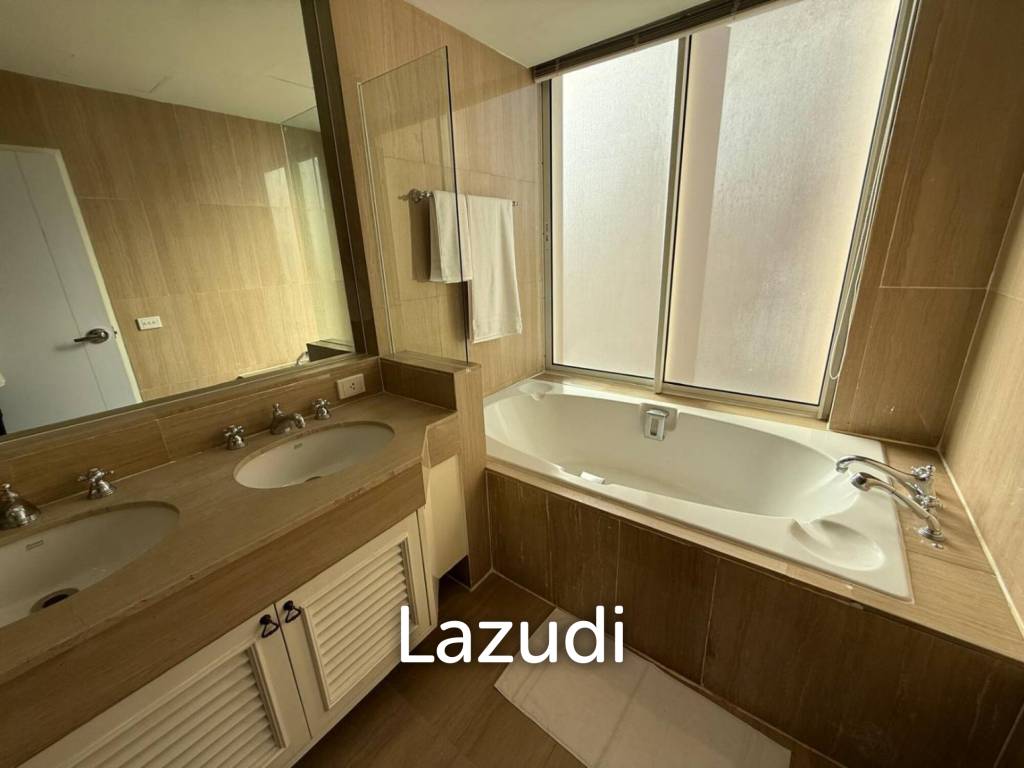 รูป 160.83 sqm High-Floor 2-Bed Condo at Langsuan Ville Lumpini Bangkok - รูปที่ 17/25