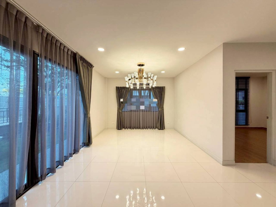รูป ขายบ้านเดี่ยวหมู่บ้านเซนโทร  รามอินทรา จตุโชติ2  80.8 ตรว พื้นที่ใช้สอย 289 ตรม 4 ห้องนอน 5 ห้องน้ำ  บ้านสวยและราคาคุยกันได้ - รูปที่ 9/33