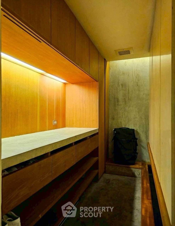 รูป คอนโด 1 ห้องนอน 73 ตร.ม. ที่ Regent Royal Place 1 ใกล้ BTS ราชดำริ 200 ม. (ID 3111946) - รูปที่ 21/27