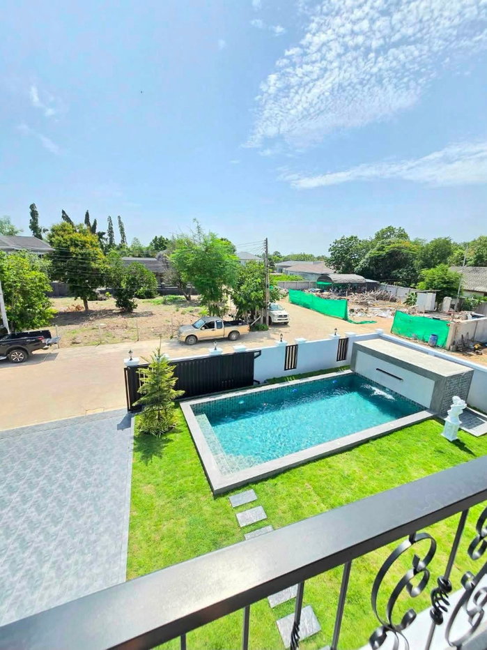 รูป ขายบ้านเดี่ยวพูลวิลล่าสร้างใหม่ 2 ชั้น BRAND NEW LUXURY POOL VILLA พัทยา-ห้วยใหญ่ พร้อมสระว่ายน้ำส่วนตัวและเฟอร์นิเจอร์บิวท์อิน - รูปที่ 3/12